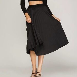 She and Sky Black Midi Skirt
